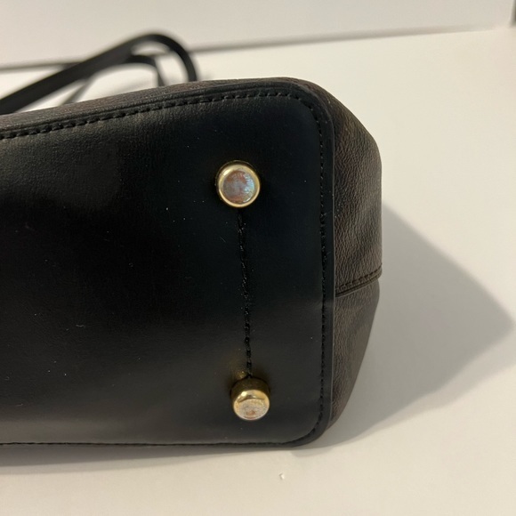 Coach Avenue Brown Carryall in Signature Canvas - Picture 12 of 16